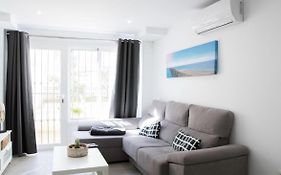 Málaga SEA Apartment Piscina - by N&N LUXE PROPERTIES